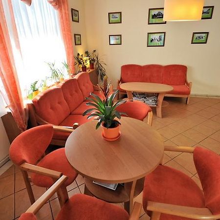 Bed and Breakfast Pensjonat Fala Устроне-Морске Экстерьер фото
